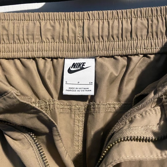 Nike ultralight utility pants- Mens - Picture 2 of 4